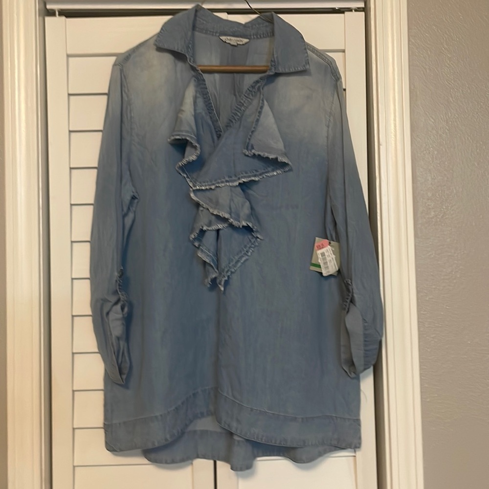 Beautiful John Mark Denim Shirt, Size XL, NWT